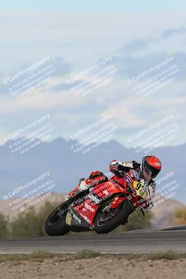 media/Nov-16-2025-Race Pace (Sun) [[8c5fa54630]]/Non Verified Riders (1st 20 Minutes)/7-Turn 9 Entry (210pm)/